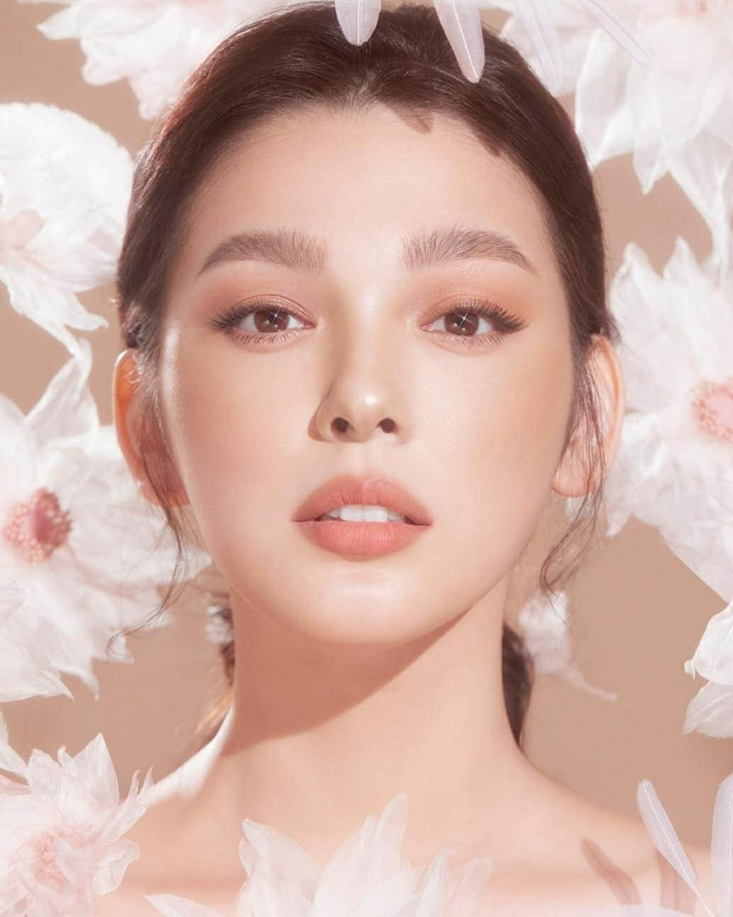 永井麻央さんのインスタグラム写真 - (永井麻央Instagram)「🌸🌸DEAR DAHLIA🌸🌸 . 이번 컬렉션도 너무너무 예뻐요 💕 디어달리아 도산 플래그십 스트어도 가야징 今回のコレクションもめちゃ綺麗💕 まおも全部買いたいくらい😍. . @deardahlia_beauty @deardahliamag_kr @deardahlia_japan @deardahlia_flagship . #디어달리아 #deardahlia」2月27日 0時08分 - maotin1019