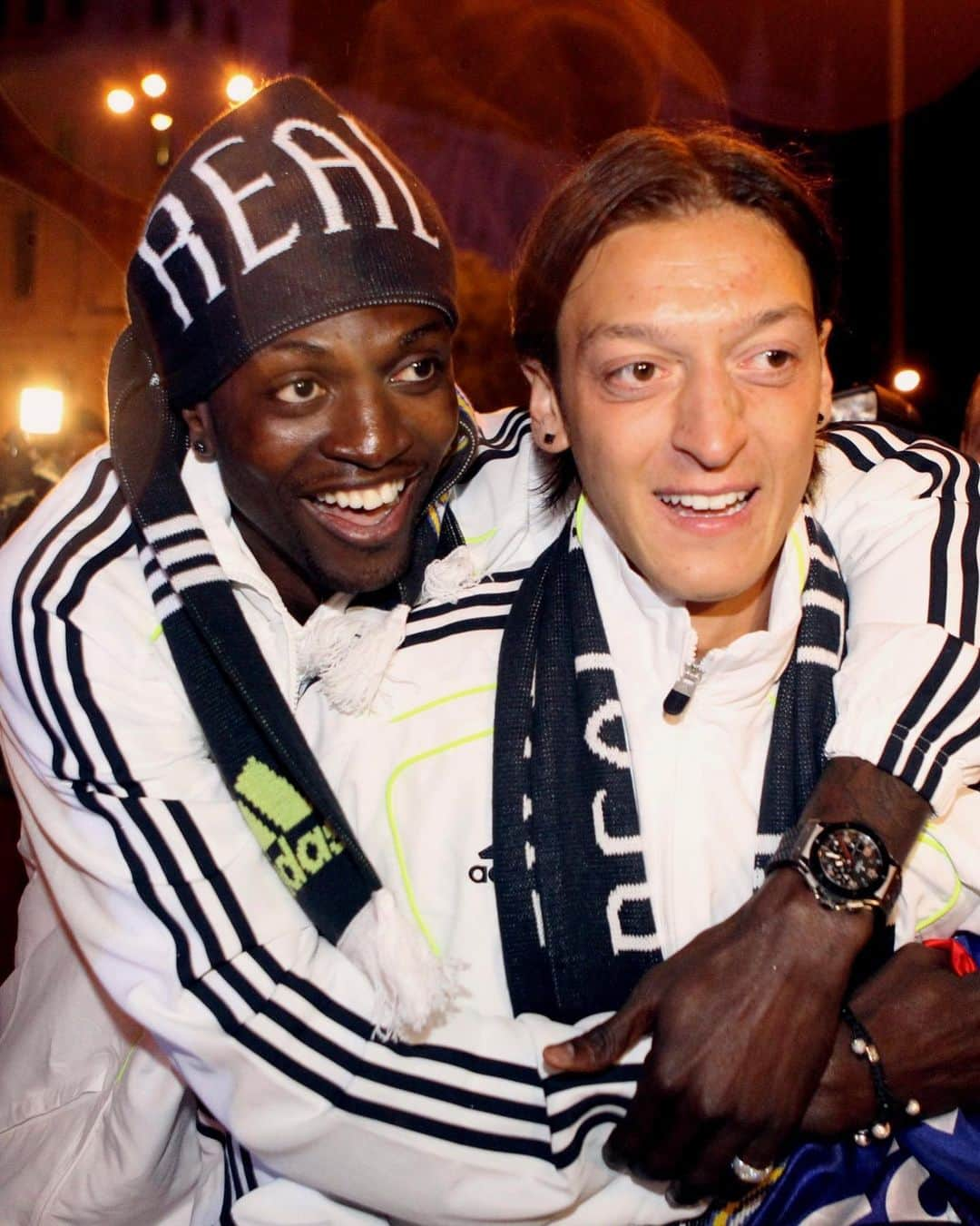 LFPさんのインスタグラム写真 - (LFPInstagram)「🤍 'Manolito' 🤍  Happy birthday, @e_adebayor! 🎂🔝🇹🇬  #Adebayor #RealMadrid #LaLiga #LaLigaSantander #LaLigaHistory #Football #YouHaveToLiveIt #HayQueVivirla #HBD」2月27日 0時30分 - laliga