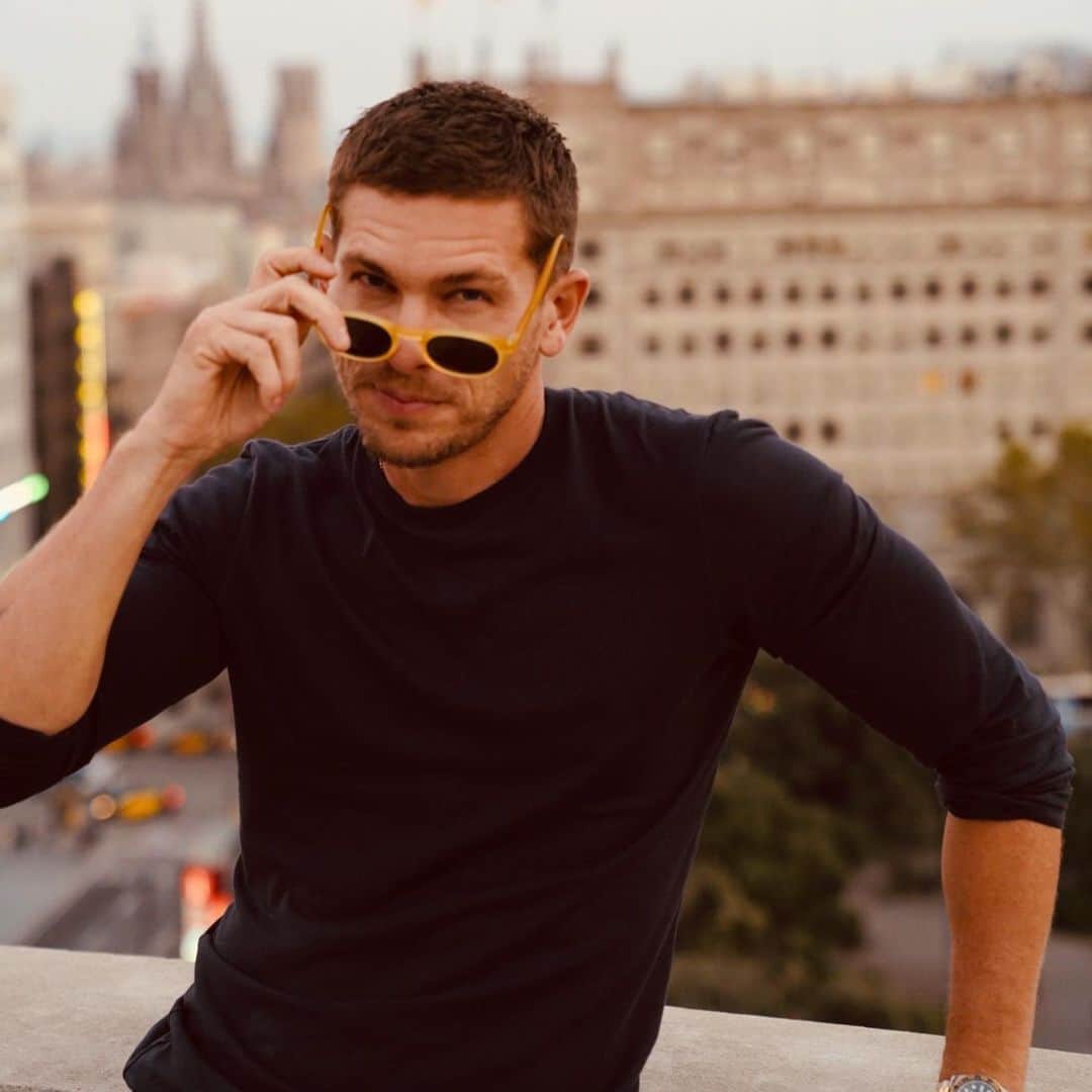 のインスタグラム：「This is in the Old Testament of the modeling text book, section 103 forth paragraph down. 😎」