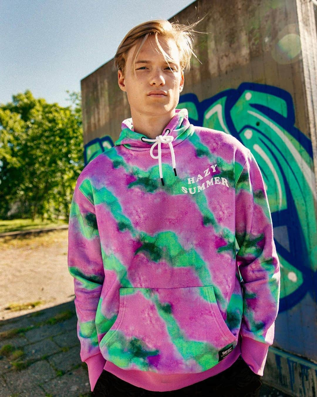 ウィーエスシーさんのインスタグラム写真 - (ウィーエスシーInstagram)「WeSC Spring/Summer 2021 is available now exclusively online at WeSC.com and will release March 12th in Europe.  #wesc #wesc1999 #wearethesuperlativeconspiracy #wescspring21 #springsummer2021 #spring #summer #ss21 #ss21collection #ss21shop」2月27日 1時01分 - wesc1999