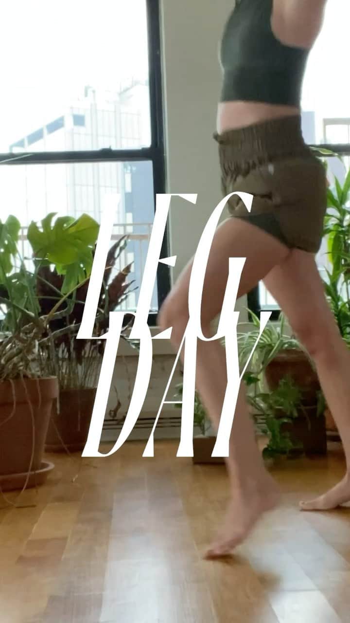 freepeopleのインスタグラム：「Leg Day season. Move with us every friday through 4/30, for a weekly leg burner on @fpmovement. Today, join @candeeshoppee for a lower body dance cardio HIIT class at 12pm EST.」