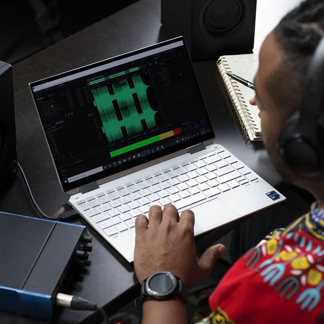 インテルさんのインスタグラム写真 - (インテルInstagram)「As we honor #BlackHistoryMonth, learn how life, culture and community inspires @theycallmesauce by hearing his remarkable story on our IGTV.」2月27日 1時02分 - intel