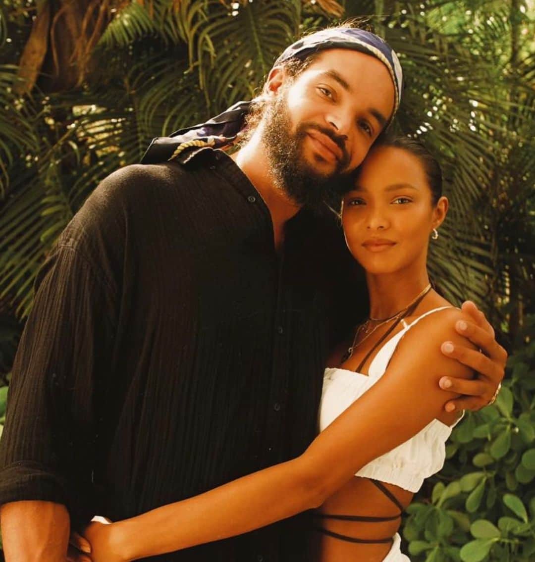 ライス・リベイロのインスタグラム：「Happy bday baby! I’m so grateful for you, your spirit, energy and big heart! So proud of the man you are! I feel like I know you for a 100 years 🤣❤️I’m proud of who I am when I’m with you, you helped me to grow so much as a person! As you always say, the future is bright! ✨Te amo picanha ✨ thanks for inspiring me everyday ❤️」