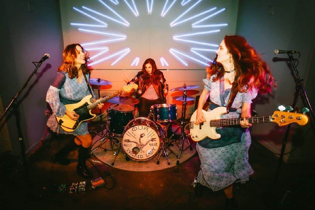 ニコールミラーのインスタグラム：「Our #NMSpring21 collection is finally here! Take center stage in these #newarrivals. Rocking out in Brooklyn with @thickinbrooklyn! 🎸」