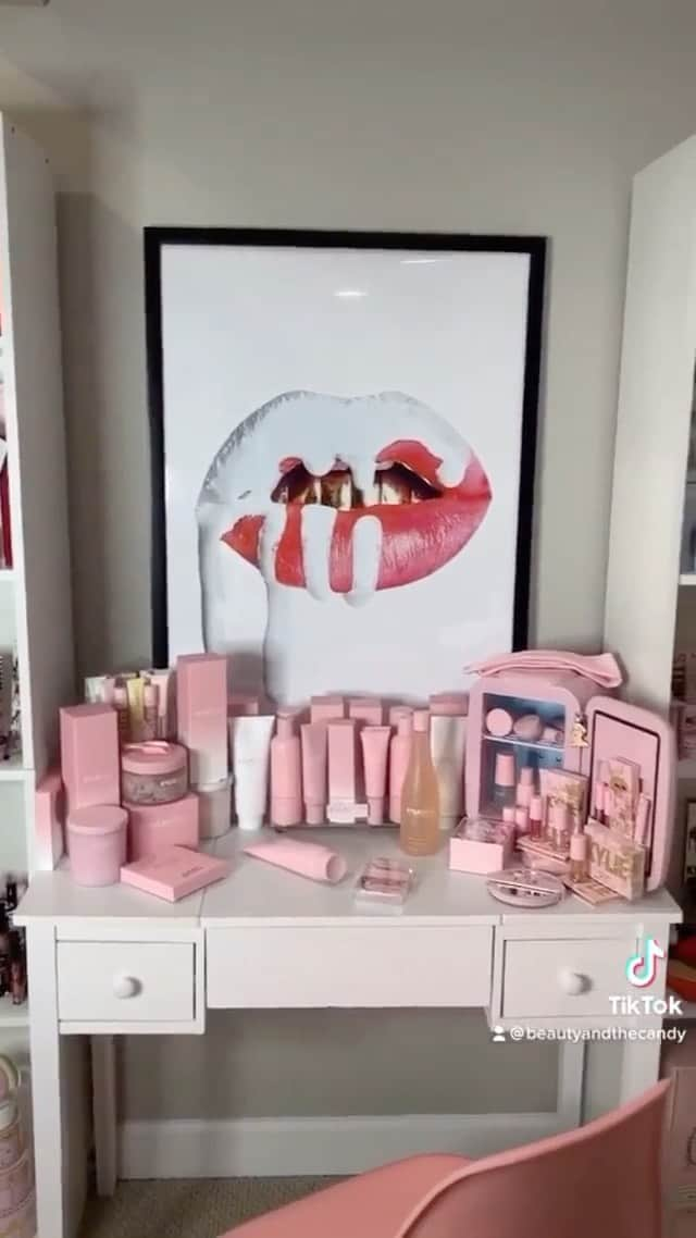 Kylie Cosmeticsのインスタグラム