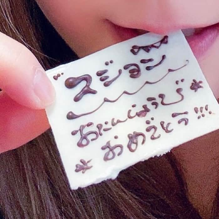 琴乃のインスタグラム：「Birthday🎂  #생일케이크 #생일 #셀카 #셀스타그램 #셀피 #셀카그램 #koreangirl #birthday #selfie #selca」