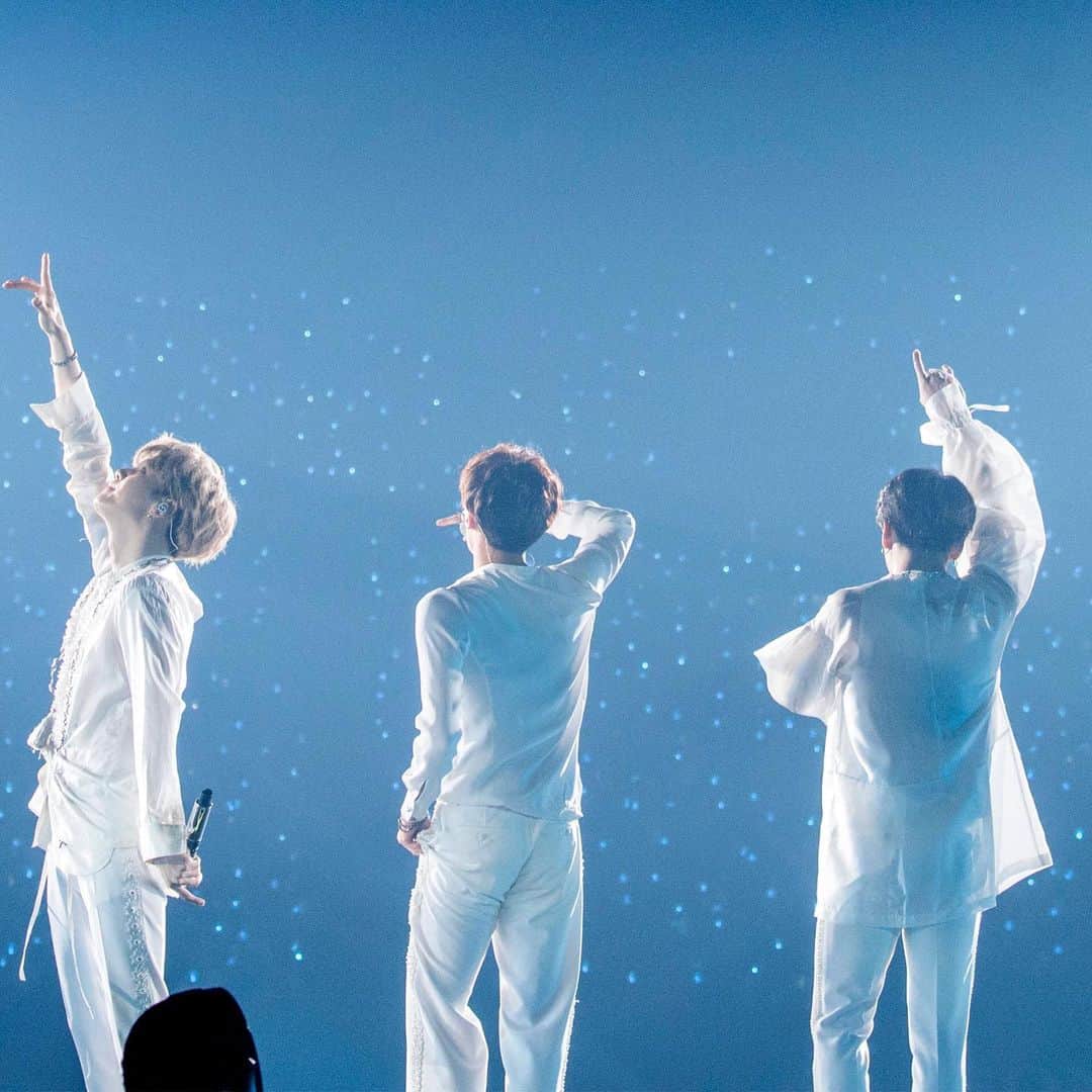 dTVのインスタグラム：「BTS on dTV🎬  「BTS WORLD TOUR 'LOVE YOURSELF' SEOUL」「BTS WORLD TOUR 'LOVE YOURSELF' 〜JAPAN EDITION〜 at 東京ドーム」 「BTS WORLD TOUR 'LOVE YOURSELF' LONDON」 「BTS WORLD TOUR 'LOVE YOURSELF' 〜JAPAN EDITION〜 at 福岡ヤフオク！ドーム」   2021.3.5 on dTV  詳細は #BTSondTV 特設サイトにて #BTSondTV  #BTS #RM #Jin #SUGA #jhope #Jimin #V #JungKook」