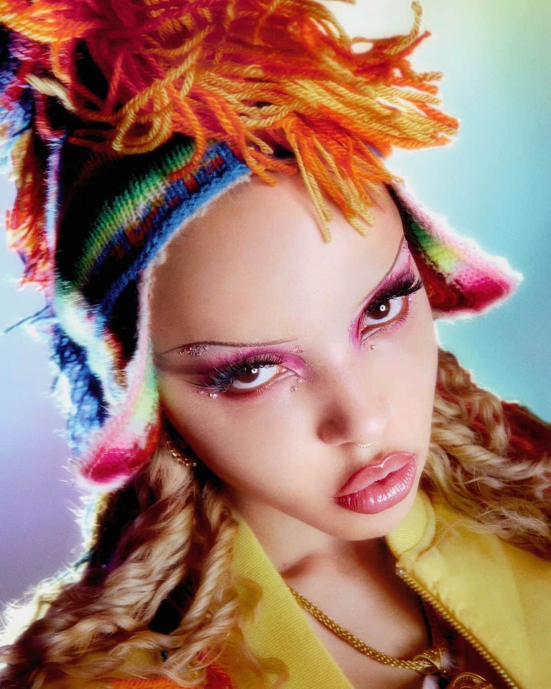 FKAツイッグスのインスタグラム：「hiiii <3 i’ve curated a selection of my fave designers, beauty brands and more for @thefacemagazine swipe up in my stories x」