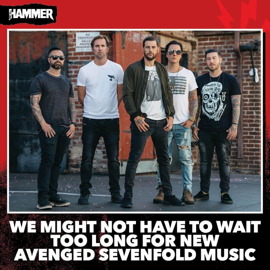 METAL HAMMERのインスタグラム：「Who’s pumped for new Avenged? Full story via the link in our bio」