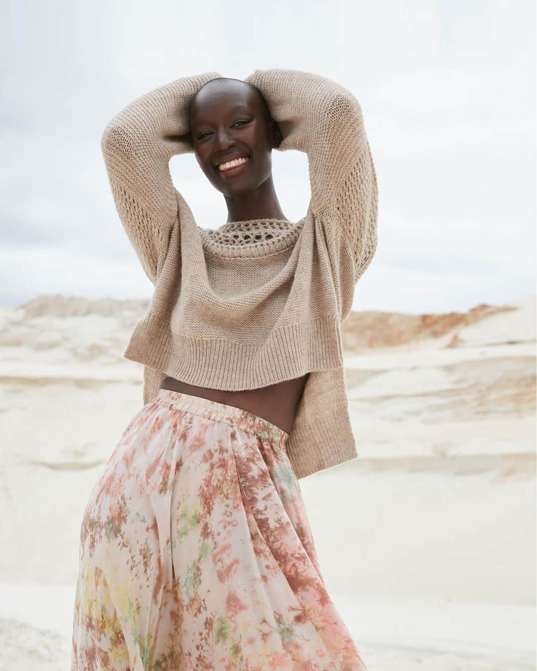 メドモアゼルのインスタグラム：「Keep the smile 😁 Mesdemoisellesparis.com Spring/Summer 21」