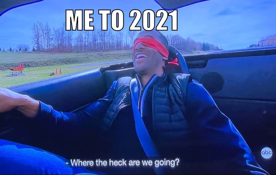 ハンナ・シモンのインスタグラム：「I made this because there is no clearer way to illustrate how cautiously optimistic/ straight up terrified I am by the year thus far than me as the bach being forced to blindly trust fall with a veritable stranger as they speeds towards either a cliff or a rose petal soaked picnic in a random field. ANYONE ELSE IDENTIFY WITH THIS LEVEL OF DISORIENTATION 🌹」