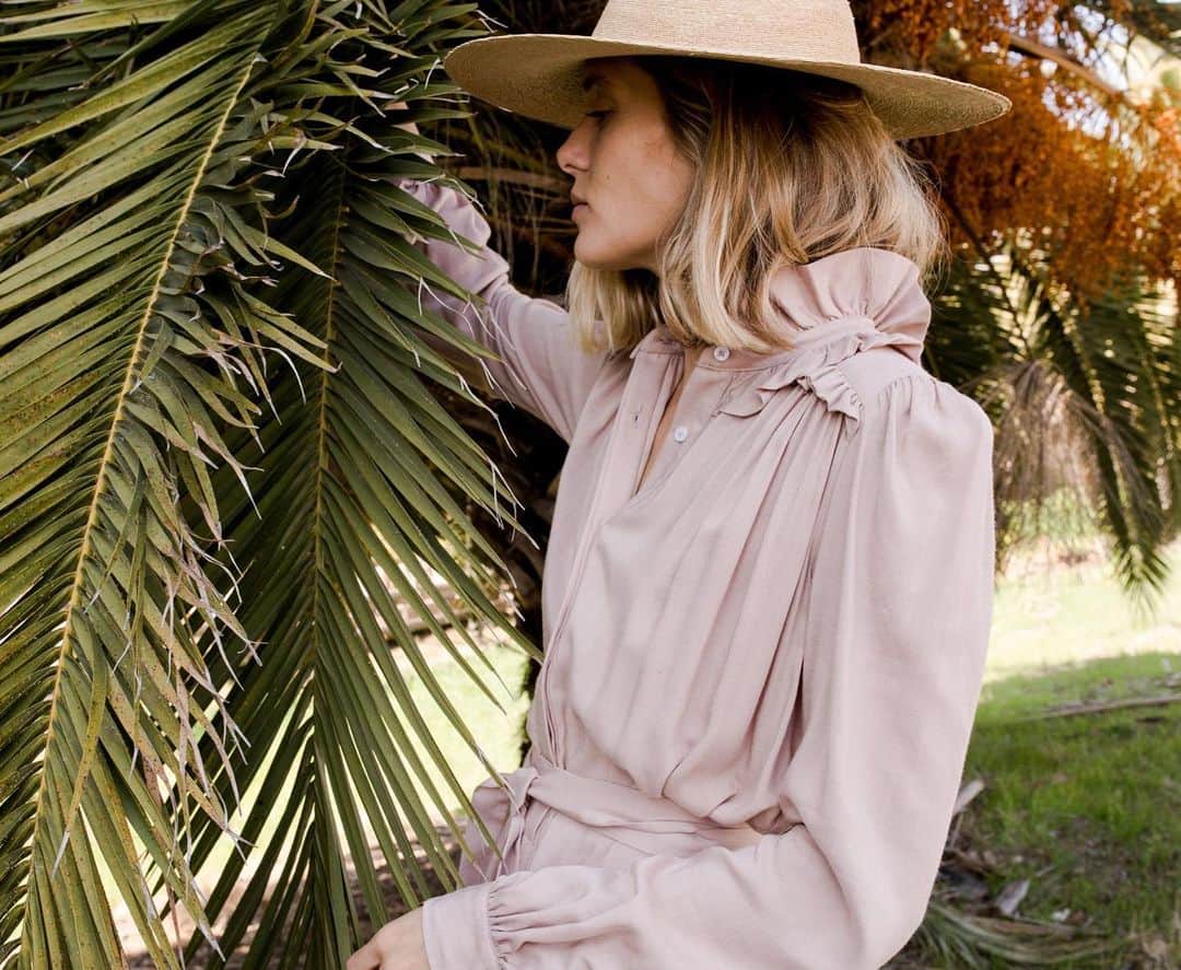 ハイディメリックのインスタグラム：「Spring is here. The Wightman only at HEIDIMERRICK.com 🖤」