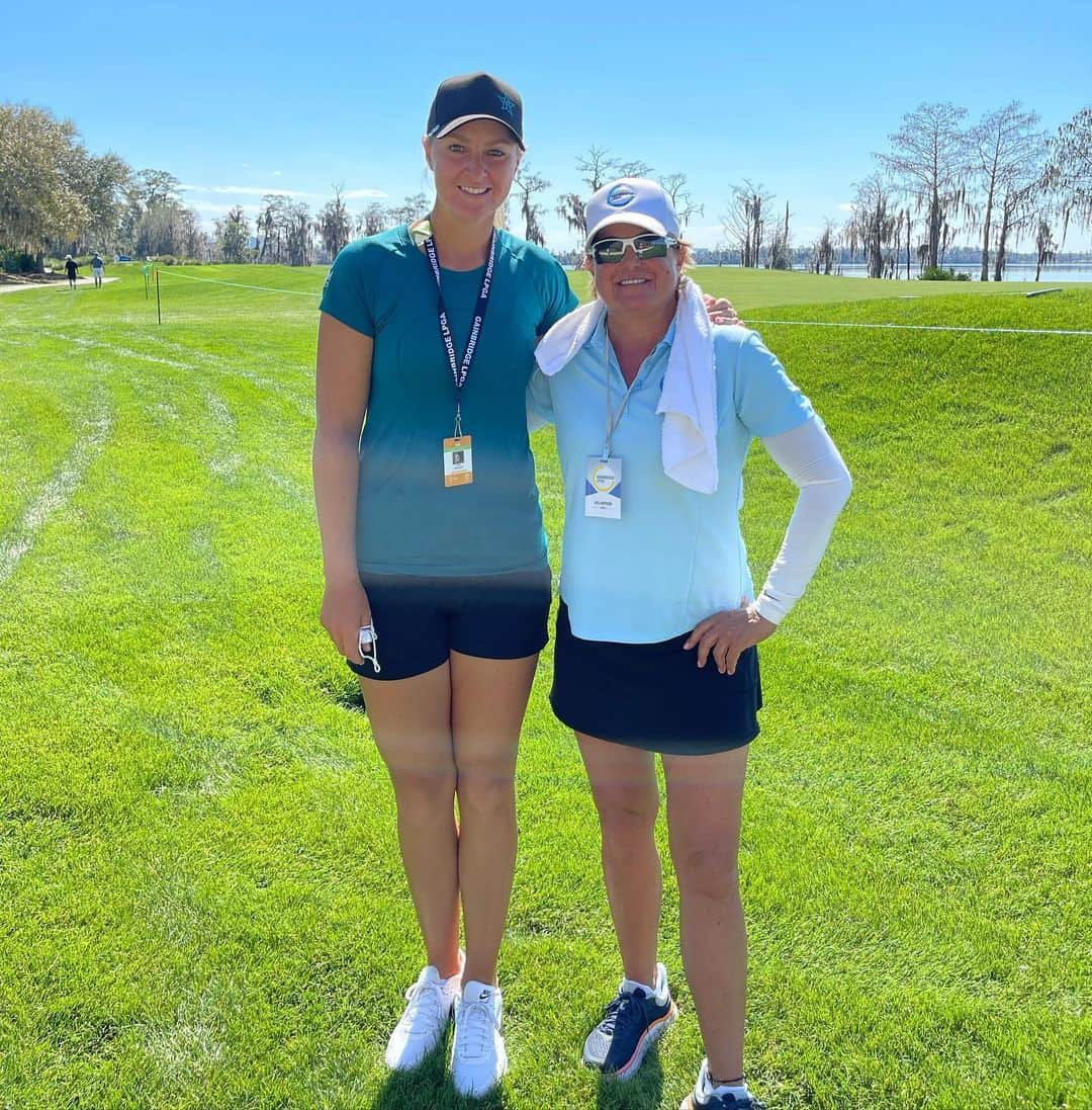 アンナ・ノルドクビストさんのインスタグラム写真 - (アンナ・ノルドクビストInstagram)「Awesome week catching up with my friend Anne Marie at @gainbridgelpga ... best housing ever!! She is volunteering this week at Lake Nona... her shift was from 8:30-6pm yesterday and same today. 🤯🥴 The volunteers do need to get a lot of credit, we cant run the events without them... and what most people dont know is they are actually having to pay to be volunteering (for their outfits). Crazy - but we are very grateful for the help and support!! 💙💙💙」2月27日 4時57分 - a_nordqvist