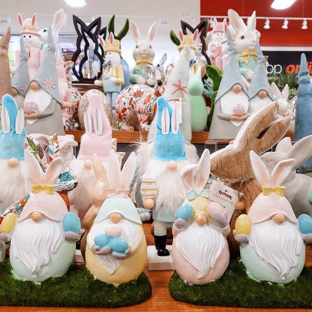 T.J.マックスさんのインスタグラム写真 - (T.J.マックスInstagram)「We’re not the only one’s going all-out for Easter—right? 😉 (📷: @tjmaxxdout, @maxxmarget, @kathysfinds)」2月27日 5時01分 - tjmaxx
