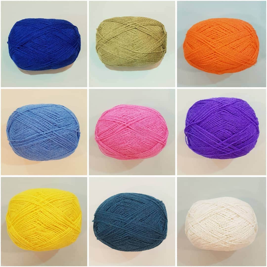 ティネスのインスタグラム：「🧶 🧶 🧶 Great news! We updated our online yarn offer! 😍 Now it will be easier to decide on color and full confidence about the wool suitability for your project.  Order 100% wool yarn online: WWW.TINES.LV WORLDWIDE SHIPPING」