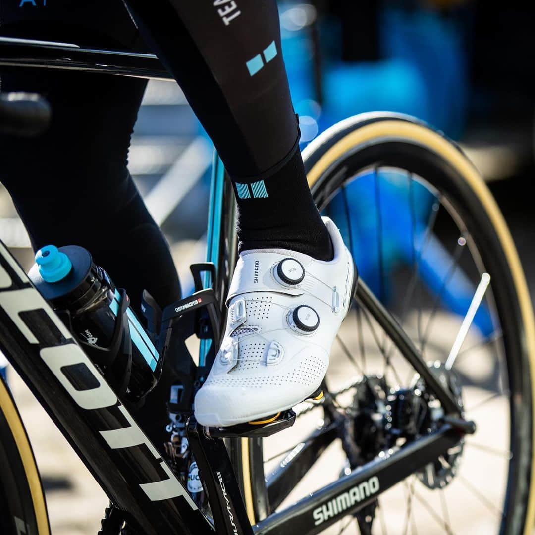 Shimanoさんのインスタグラム写真 - (ShimanoInstagram)「The pinnacle of road race performance, every aspect of the S-PHYRE shoe is designed to maximize power transmission, comfort, and performance. #ShimanoRoad #SPHYRE 📸 @leon_van_bon」2月27日 5時40分 - rideshimano