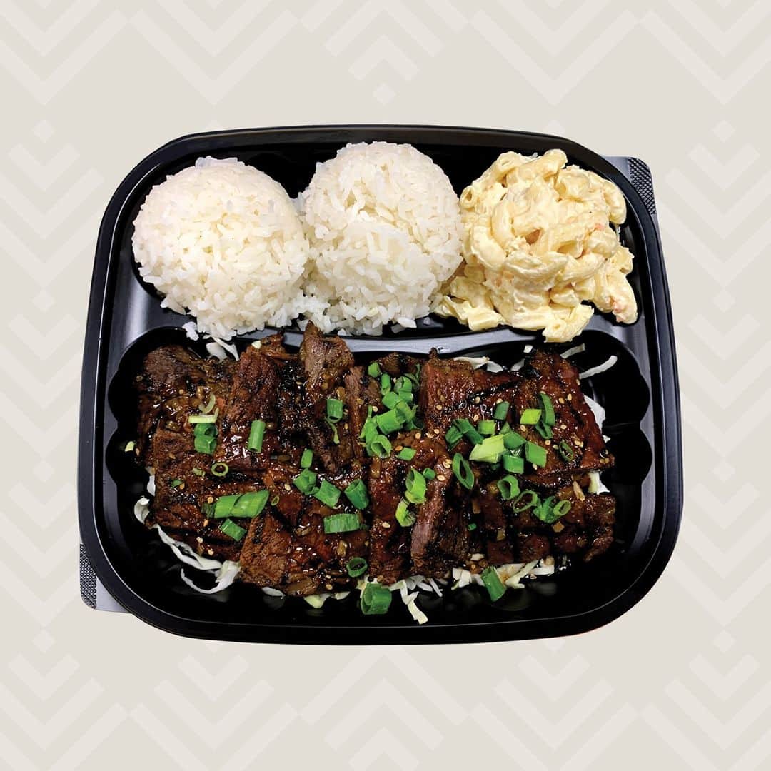 Zippy's Restaurantsのインスタグラム：「⚠️Warning ⚠️ Our Kalbi Plate may cause symptoms of kanak attack. Enjoy only after submitting that project to your boss. #fridayspecial」