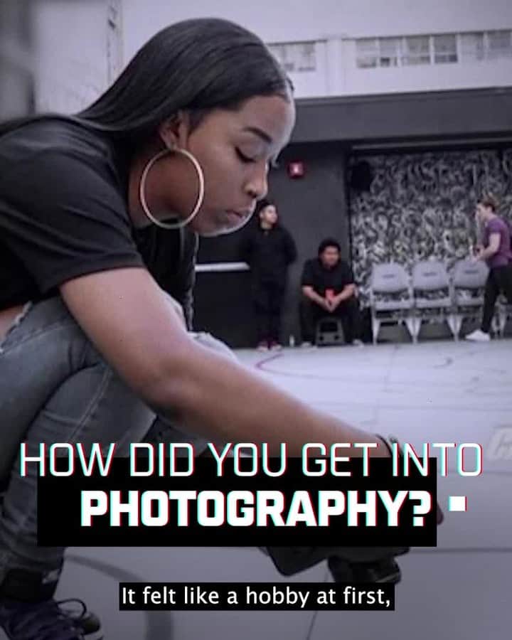 Foot Lockerのインスタグラム：「"Love the skin that your in." California-based photographer Nikki Boutte (@creativenlb5) shares how she brings soul to her craft of photography; capturing candid moments in sports and music. We celebrate her journey on the Sole List.」