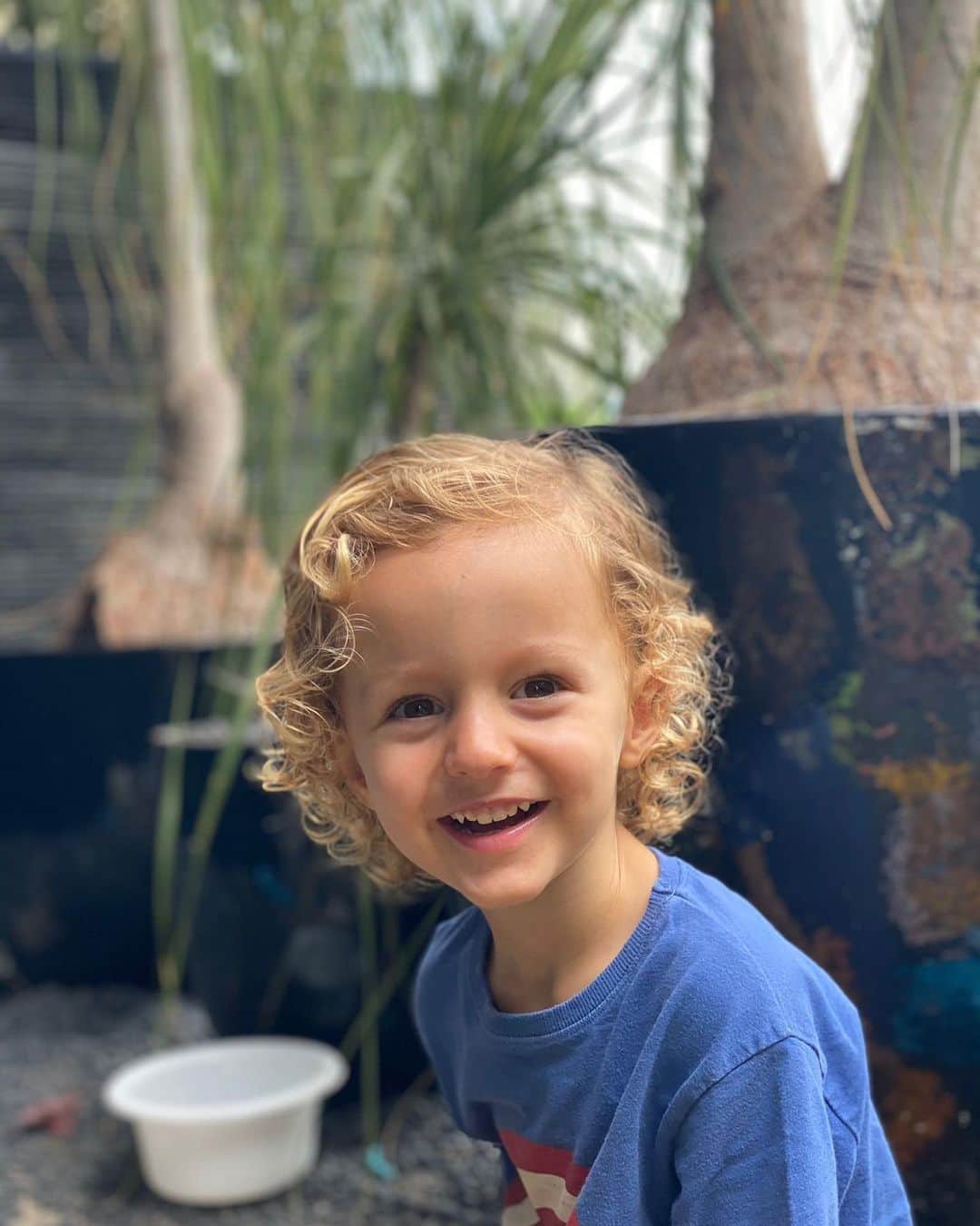 フィリペ・ルイスのインスタグラム：「Hoje, 26/2, meu pequeno faz 3 anos de idade. Parabéns Lucas, obrigado por encher nossa vida de alegria. Te amamos com toda nossa alma ❤️」