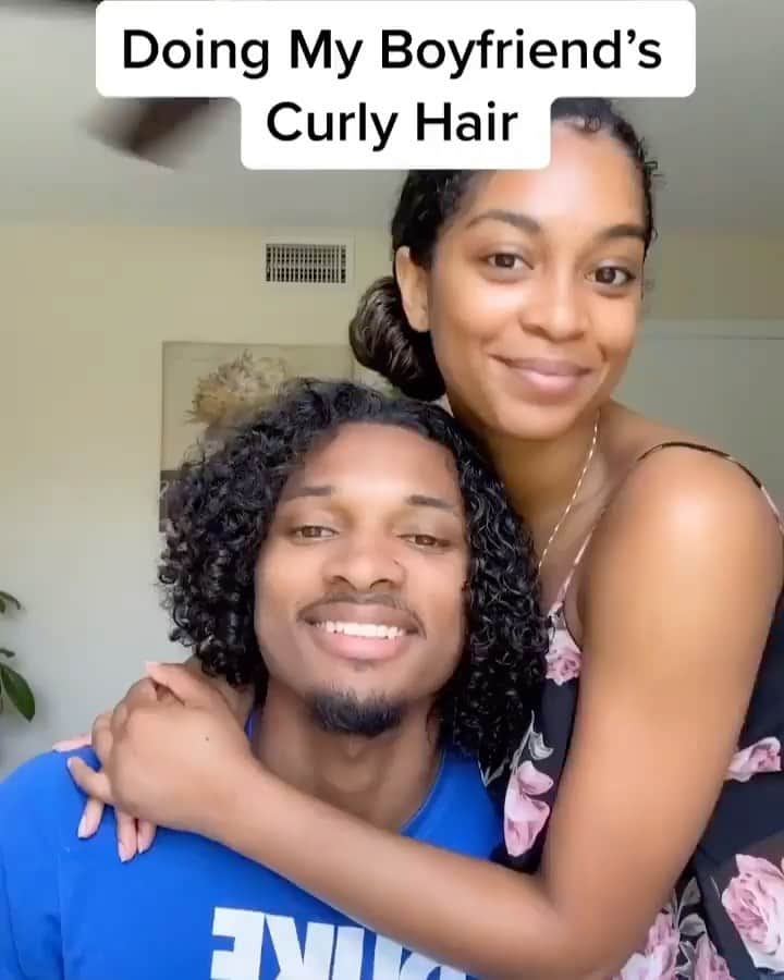 ULTA Beautyのインスタグラム：「Couple goals. Curly hair goals. 💯 @cachebisasor shows us how to achieve these bouncy, defined curls. Yep, we’re officially smitten. #ultabeauty Here's what she used: @sheamoisture Jamaican Black Castor Oil Strengthen & Restore Leave-In Conditioner @sheamoisture Coconut & Hibiscus Curl Enhancing Smoothie Beauty, your way 🙌 Share your looks with us by using #ultabeauty! #Regram 📸: @cachebisasor」