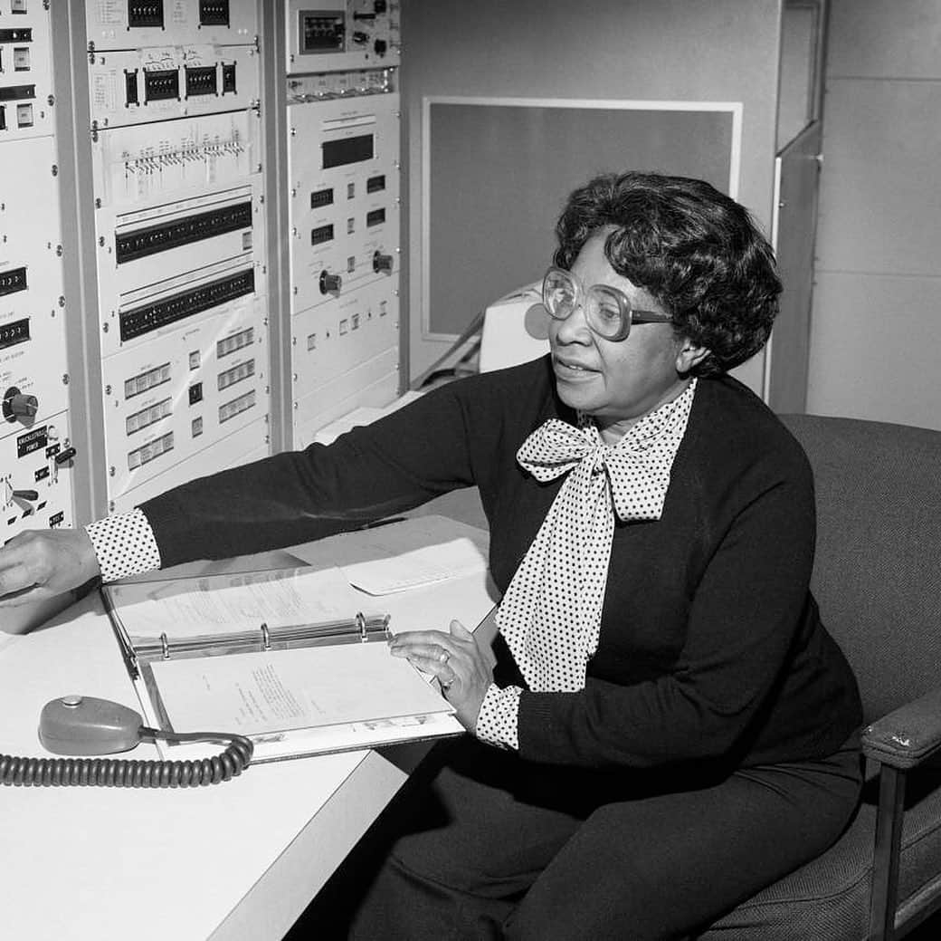 NASAさんのインスタグラム写真 - (NASAInstagram)「💫 Mary W. Jackson: NASA’s first Black female engineer – and so much more. ⁣ ⁣ A “Hidden Figure'' hidden no more, Mary was part of a group of very important women who helped our agency succeed in getting American astronauts into space. Never accepting the status quo, she helped break barriers and open opportunities for African Americans and women in the field of engineering and technology. On top of all of this – Mary was a mother, a teacher, a mentor, a Girl Scout leader, and a friend to many. ⁣ ⁣ Today, in her honor, we named the NASA Headquarters building in Washington, D.C. for Mary W. Jackson. Her commitment to excellence, diversity, inclusion, and teamwork represents the best of this agency and the future of NASA! ⁣ ⁣ Credit: NASA⁣ ⁣ #BlackHistoryMonth #ShareBlackStories #HiddenFigures #NASA #BHM #WomenInSTEM #WomenInspiringWomen ⁣」2月27日 6時34分 - nasa