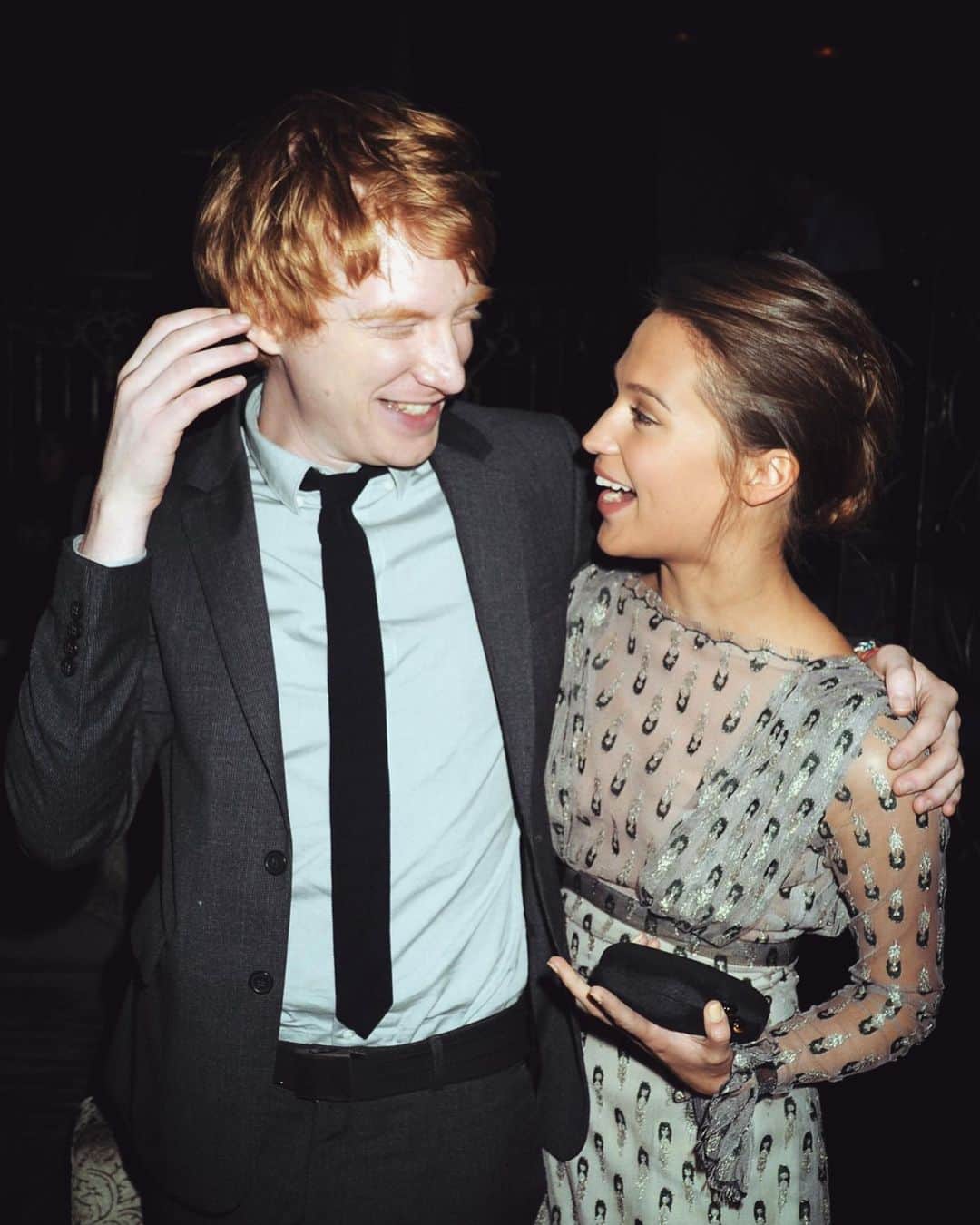 アリシア・ヴィキャンデルのインスタグラム：「Domhnall 🖤」