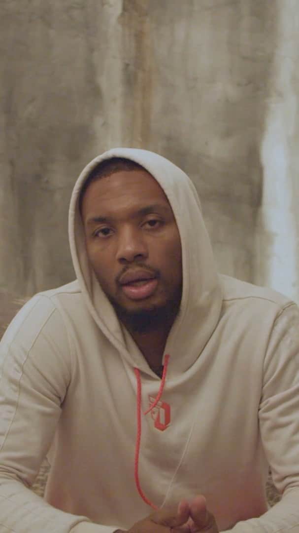 デイミアン・リラードのインスタグラム：「Each Friday through October, I’ll be digging into the stories of the best MCs in my #4BarFriday community. Here’s part 2 of @tiflon’s story.  Follow @4barfriday to be a part of the movement.」