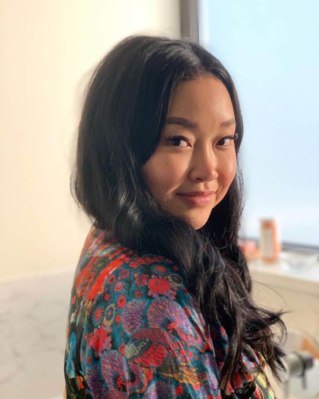WHO WHAT WEARさんのインスタグラム写真 - (WHO WHAT WEARInstagram)「With the recent release of the final installment to the beloved To All the Boys I’ve Loved Before film franchise, it seems like the whole world is crushing on @lanacondor, and for good reason.   We get up close and personal with the actress about all her (surprising!) beauty secrets, Taurus tendencies, and what she’s picked up from Lara Jean along the way. Tap the link in our bio to read our #Unfiltered interview now.  photos: @lanacondor」2月27日 7時47分 - whowhatwear