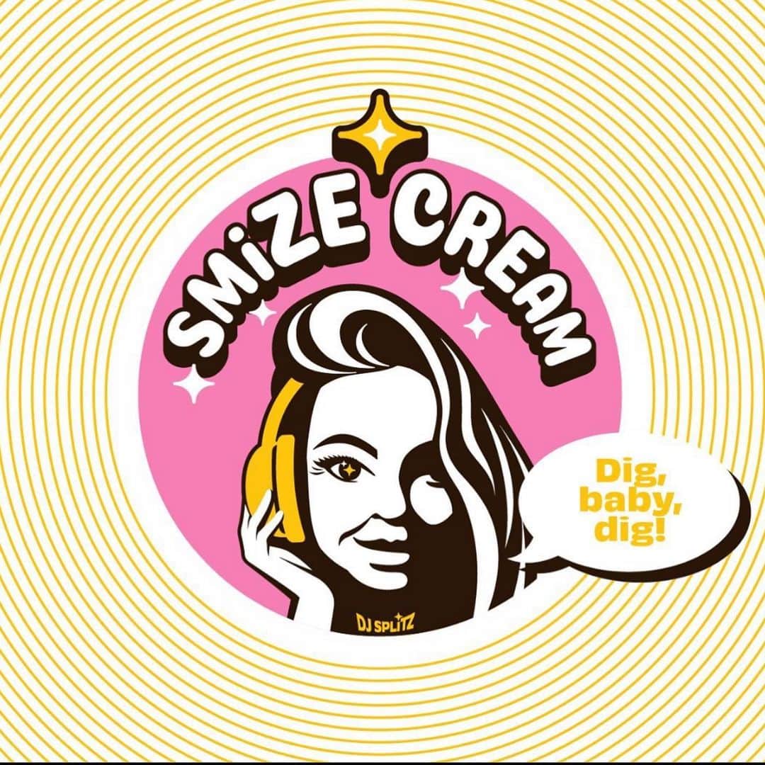 タイラ・バンクスのインスタグラム：「Who dis? 😎 It’s my @smizecream co-founder @TheDJSplitz, The Coolest Grandma in the World.  She’s the face of our official logo 🍦. She’s an ice cream chef 👨🏾‍🍳 and a DJ 🎧 (Yasssss!!!!! 🎶) and will be on allll of our ice cream packaging! Ain’t she cute?!⁠⁠ Follow her. She’s fun and cray-cray. @thedjsplitz 😜」