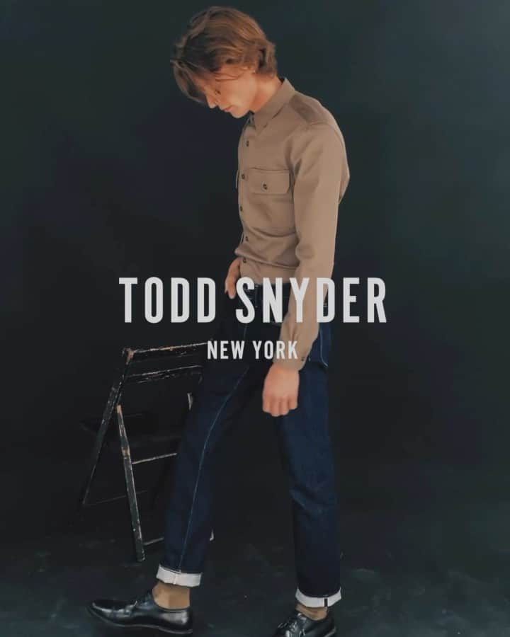 トッドスナイダーのインスタグラム：「The Denim Shop is now open. Hit the link in bio #ToddSnyder #TSDenim  Updated and upgraded for spring with three distinct categories of denim. “There are some mornings when I want to pull on an easy pair of stretch jeans, and other times when I want something unique that has all the rugged cool of a vintage find. What unites them all is we tried to ensure that each tier is the best expression of its kind.” —ToddSnyder」