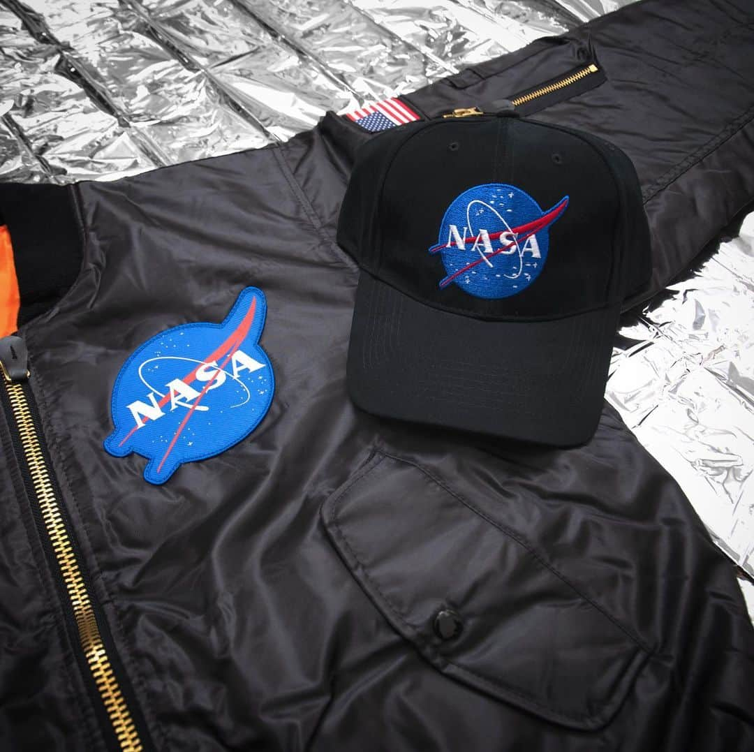 ロスコのインスタグラム：「This #NASA collection is out of this world 🚀 🌍 #3798 #7328」