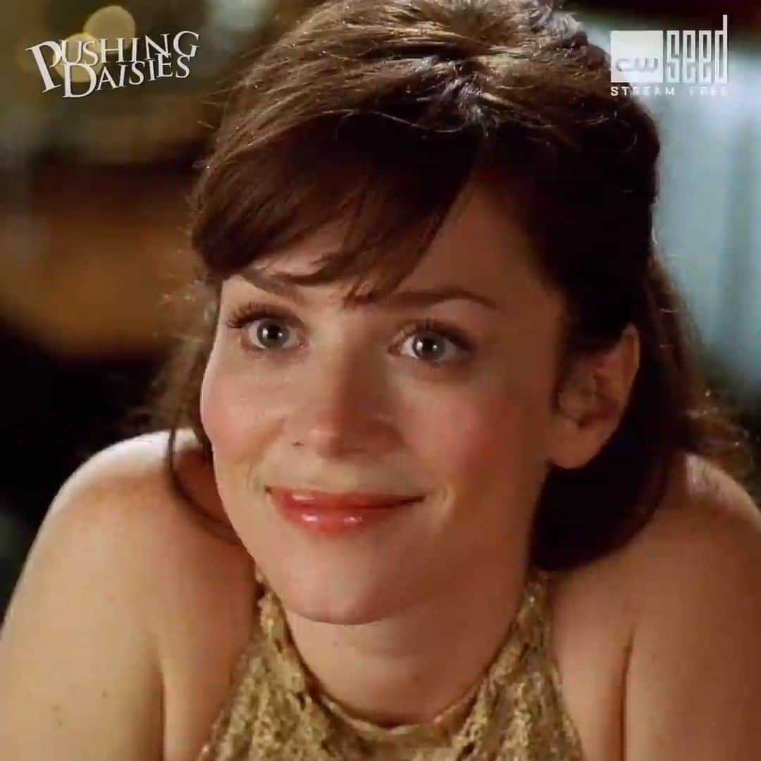 The CWのインスタグラム：「The socially-distanced romance we didn’t know we (still) needed. Stream #PushingDaisies free on @cwseed!」