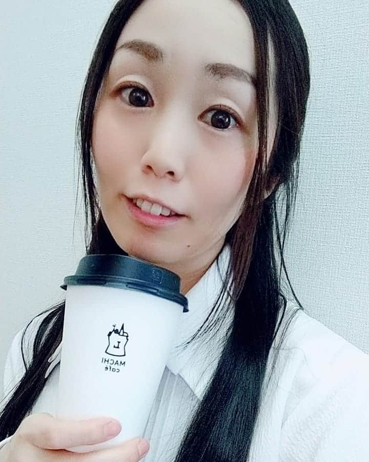 悠木あやねさんのインスタグラム写真 - (悠木あやねInstagram)「素敵な週末をお過ごしください(*˘︶˘*).｡*♡  #haveaniceweekend  #hazama #hazama_fashion  #Lindt  #マチカフェ #LAWSON #machicafe  #カフェラテ #美味しい #大好き  #悠木あやね #AyaneYuki #YukiAyane #유우키아야네 #カプセルエージェンシー #capsuleagency #AV女優 #セクシー女優 #アダルト女優 #女優 #モデル #asiangirls #asiandoll #asianbeauty #asiansexy #japanese #japanesegirl #japanesegirls #model  #fashionstyle」2月27日 9時15分 - yukiayane0926