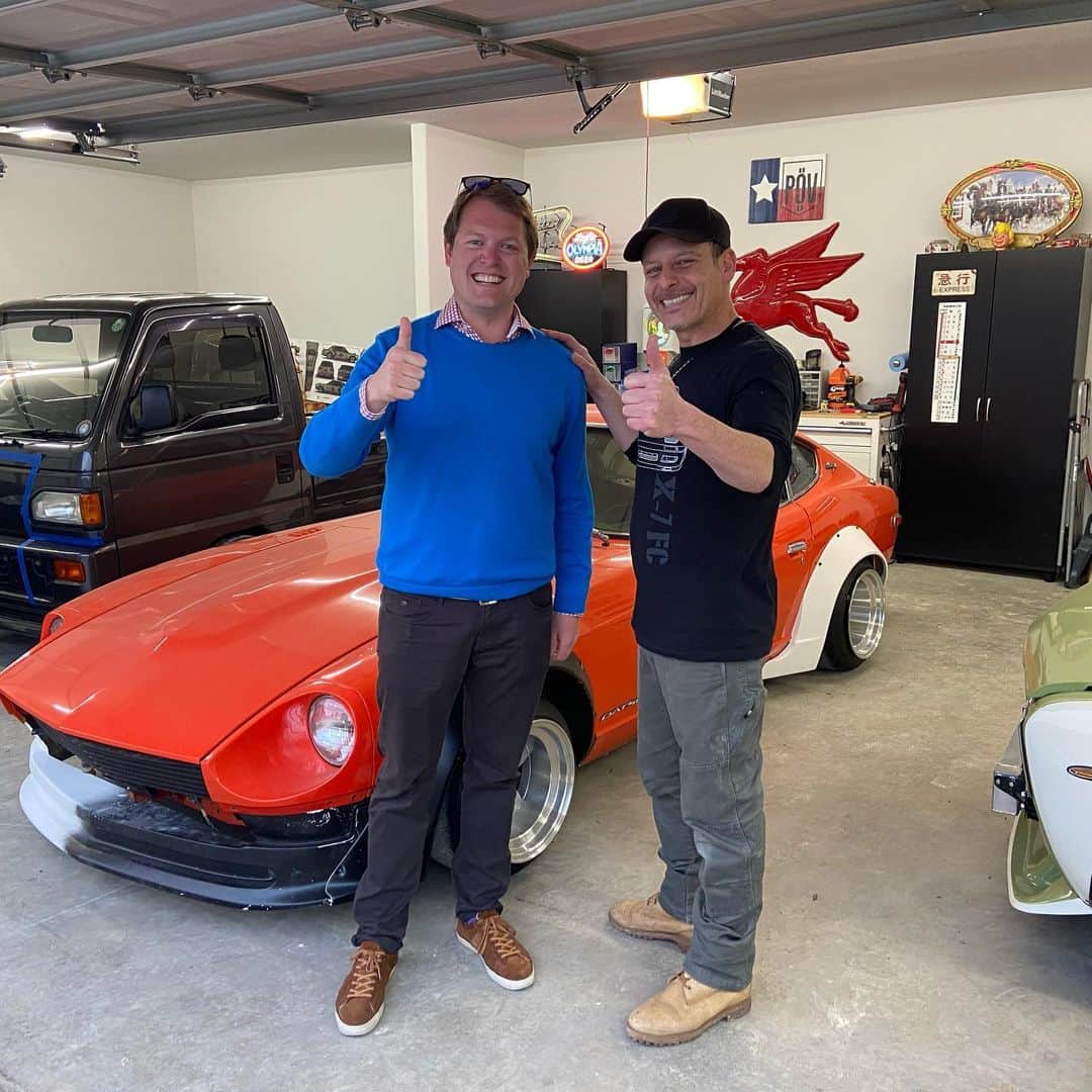 スティーブのインスタグラム：「So nice to have @shmee150 stop by to the POV garage to say hi today!!」