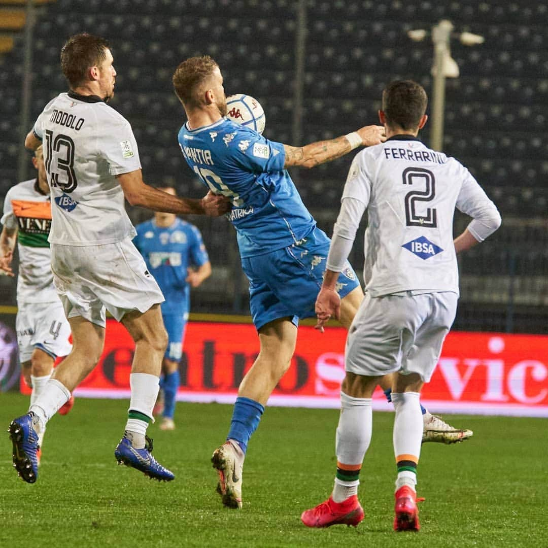 エンポリFCさんのインスタグラム写真 - (エンポリFCInstagram)「Al Castellani finisce 1-1 tra Empoli e Venezia 📸📸📸」2月27日 9時38分 - empoli_fc_official