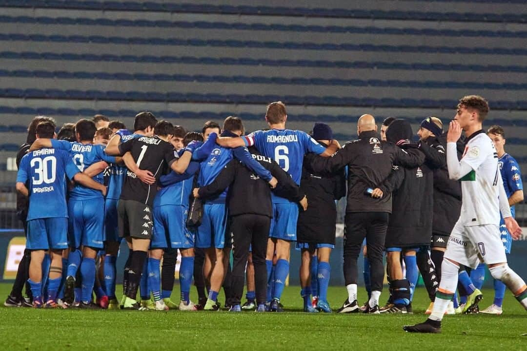 エンポリFCさんのインスタグラム写真 - (エンポリFCInstagram)「📸 #AvantiAzzurro」2月27日 9時57分 - empoli_fc_official