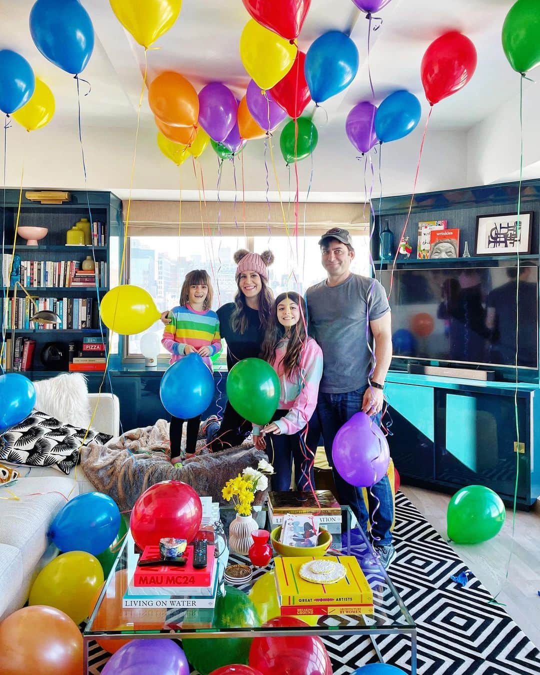 Ilana Wilesのインスタグラム：「Today is Purim, a Jewish holiday that is usually celebrated with a party or big feast, sharing food with friends and family and giving gifts to those less fortunate. In the Jewish religion, everyone Is supposed to give to charity, even little kids. In fact, in every Jewish preschool, the first project is usually creating a Tzedakah Box. Tzedakah means justice. Then, when the kids enter the classroom every day, they put a few cents in the box. When the box is full, the money collected is given to a charity. The point is to show children how small donations can add up over time, especially if they are being collected by a larger community. It occurred to me that the concept is pretty similar to what a lot of Instagram accounts are doing with micro fundraising. And since we didn’t have a big party to celebrate Purim this year, I thought I would use this opportunity to fill a virtual tzedakah box with anyone in this community who would like to contribute. Today, I would like to give to a NYC charity called WIN, which stands for Women In Need. Founded in 1983, @winnyc_org began as a shelter for four homeless women and their combined six children. Today, they are the largest provider of shelter and supportive housing to homeless families in NYC, housing 4700 people, including 2700 children each night. Someone told me recently that the #1 item needed by shelters is underwear, so today, my goal is to buy all the toddler socks and underwear off WIN’s East River registry, which would equal $5201. To contribute, please Venmo me no more than $5 to ilana-wiles. $2, $3, every donation adds up. As soon as the money is collected, I will update this caption. If you would prefer to donate on your own, please do so! Let’s see if we can raise this money! // ✨✨ UPDATE: We did it!!! Thank you all for continually showing up and doing good! ✨✨」