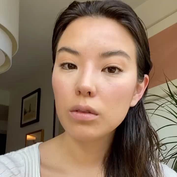Revlonのインスタグラム：「What shade's your fave?  @mexicanbutjapanese tries on #SuperLustrous Glass Shine in: Fire & Ice (005) Rum Raisin (008) Nude Illuminator (020) Glaring Coral (014) Black Cherry (012)」