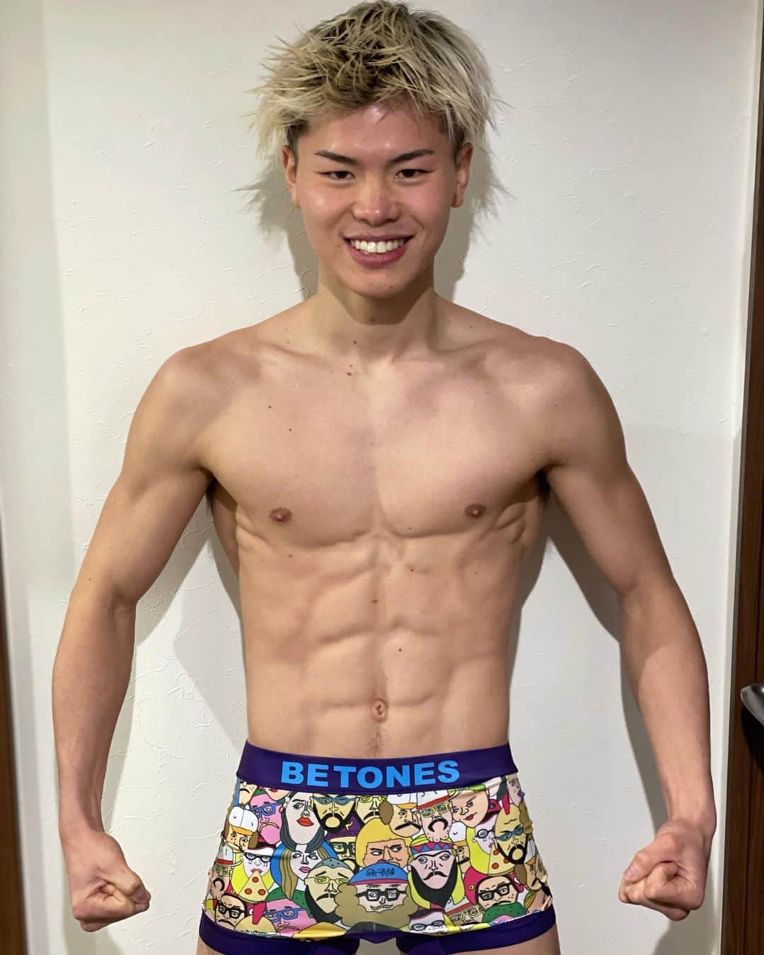 那須川天心のインスタグラム：「仕上がったぜ 久々の55kg あとは計量を待つだけ 感謝しかない」