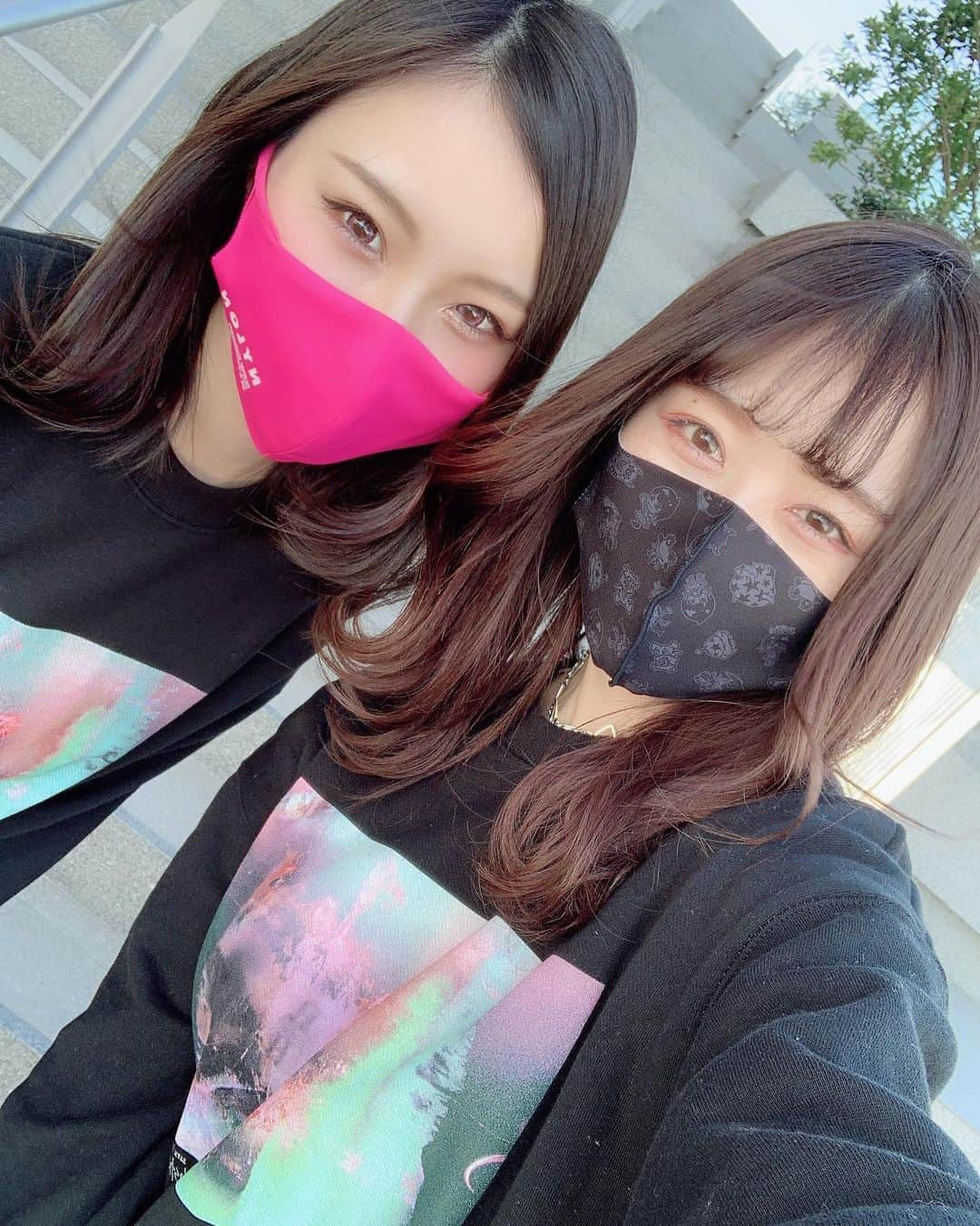 小湊優香さんのインスタグラム写真 - (小湊優香Instagram)「みおち💓 久しぶりに会えて嬉しかった〜🥺 LiSA楽しすぎたね😭✨✨  #LiSA #lisaッ子 #unlastingshadow #イベントコンパニオン #撮影会モデル #レースクイーン #グラビア」2月27日 10時36分 - y.miranic