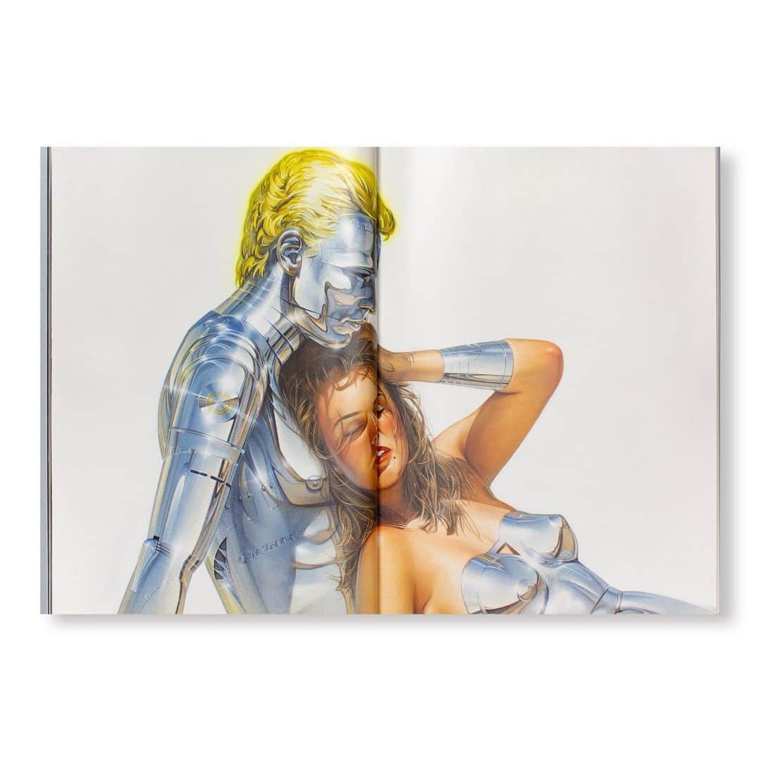 DOVER STREET MARKET GINZAさんのインスタグラム写真 - (DOVER STREET MARKET GINZAInstagram)「Japanese Artist HAJIME SORAYAMA (1947-) and Swiss Artist H. R. GIGER’s (1940-2014) exhibition catalogue ‘GIGER SORAYAMA’ is now available at Dover Street Market  Ginza 7F Bibliotheca and on the DSMG E-SHOP Signed by Hajime Sorayama on the cover.   This super book published by KALEIDOSCOPE accompanies a two-artist exhibition co-curated by Alessio Ascari and Shinji Nanzuka, bringing together for the very first  time the work of Hajime Sorayama and HR Giger.  The exhibition toured from PARCO Museum in Tokyo to PARCO Event Hall in Osaka between December 2020 and February 2021. @hajimesorayamaofficial @kaleidoscopemagazine @nanzukaunderground #hrgiger @doverstreetmarketginza @post_books @twelvebooksdistribution」2月27日 10時38分 - doverstreetmarketginza