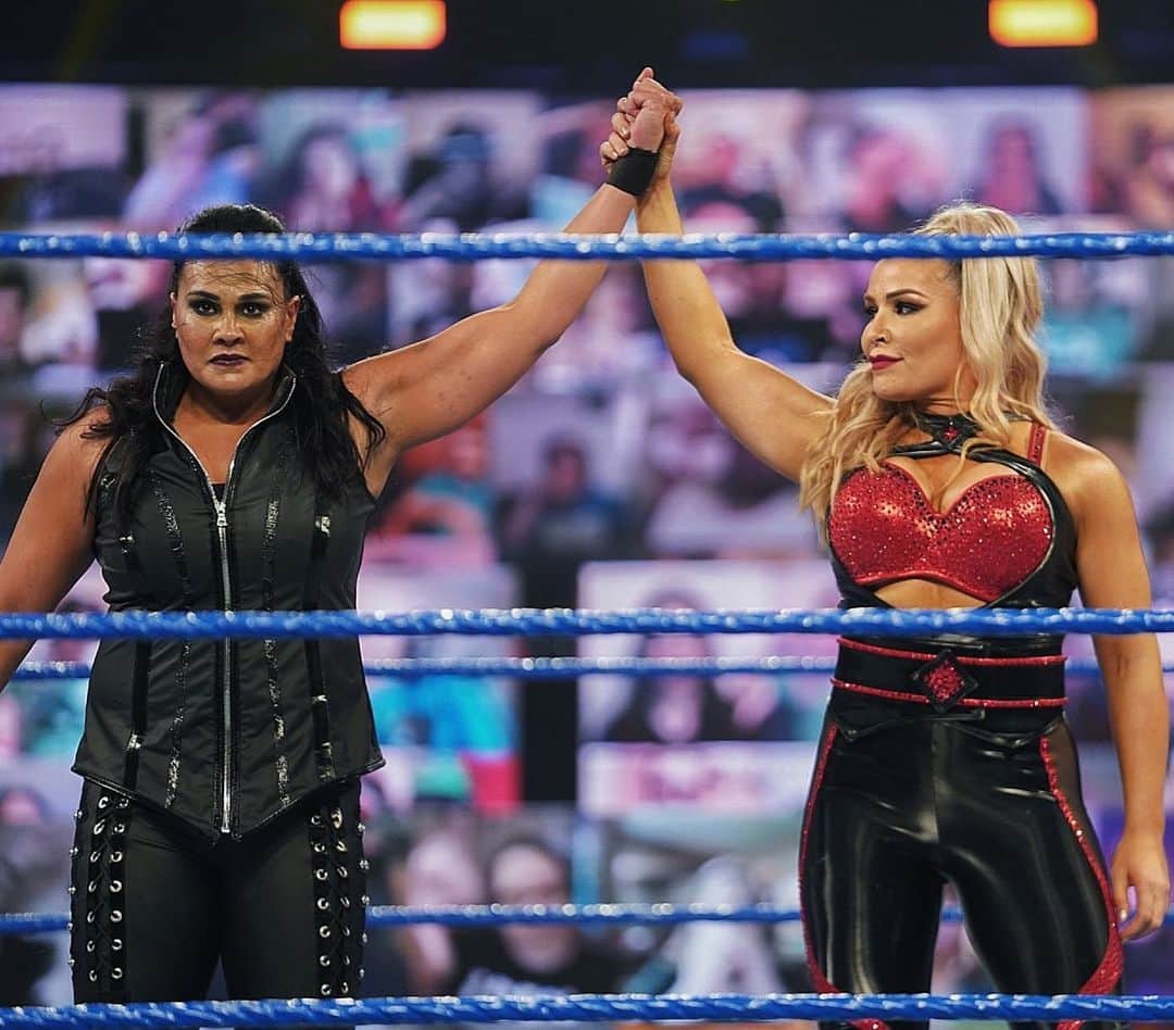 WWEさんのインスタグラム写真 - (WWEInstagram)「With @natbynature in her corner, #TaminaSnuka takes down @yaonlylivvonce! #SmackDown」2月27日 11時04分 - wwe
