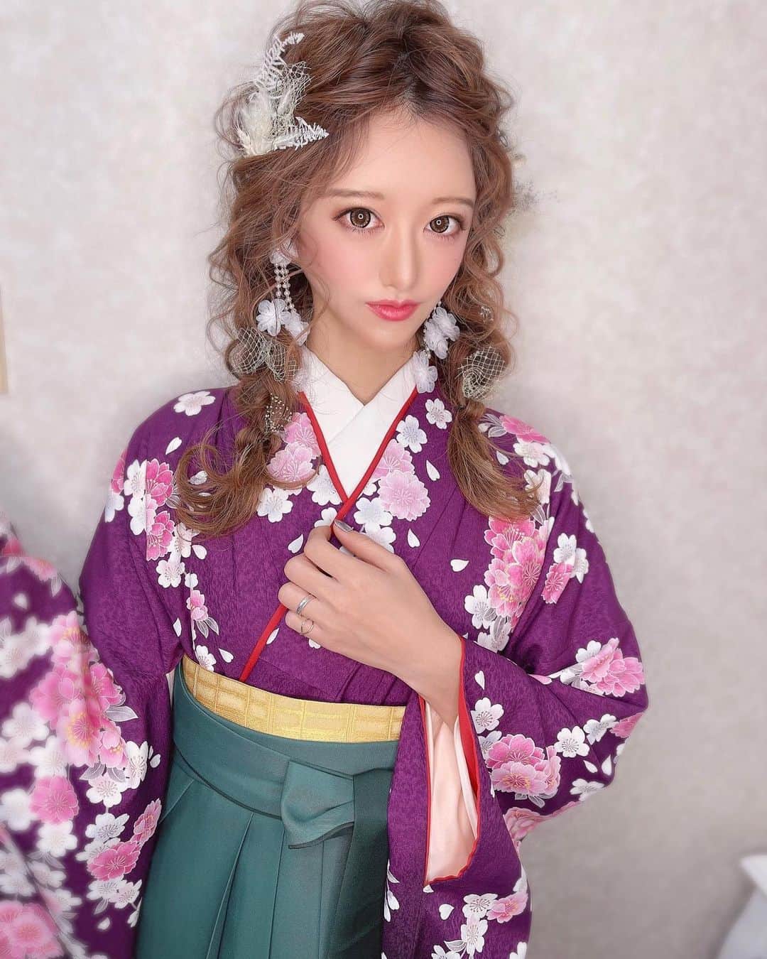 のインスタグラム：「👘﻿ ﻿ ﻿ めずらしくおでこ出してるんやけど﻿ 可愛くしてもらえてお気に入り🥺💓﻿ ﻿ みさとさん撮影もうすぐやし楽しみすぎる💫」