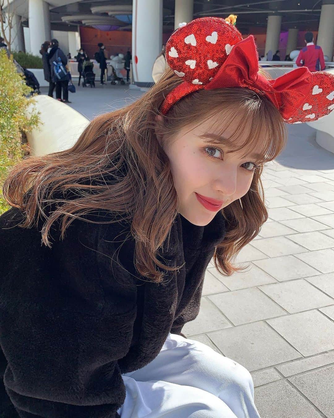 のインスタグラム：「❤️🤍 . ストーリー載せたら好評だったから 嬉しくて載せる。笑 . （撮影の時のみマスク外してます😷）」