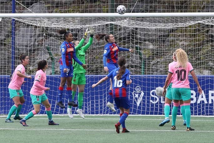 SDエイバルさんのインスタグラム写真 - (SDエイバルInstagram)「AMAIERA | FINAL | FULL TIME  SD Eibar 0 @fcbfemeni 3  Oso harro gaude zeuekin, neskak! Lan aparta!   #EibarBarça #EibarFem #PrimeraIberdrola」2月27日 20時48分 - sdeibar