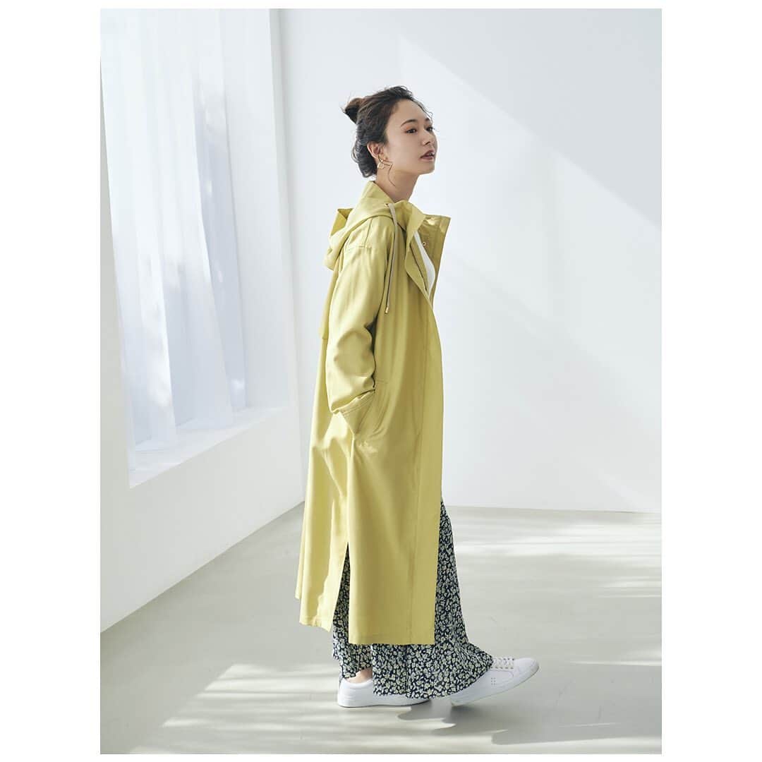 Cherie Monaのインスタグラム：「. -NEW SEASON- “2021 SPRING COMING”  フードマットカルゼコート Beige/Yellow(Green) ¥14,900+tax  @cheriemona_official @mizuki_nishikawa_  #cheriemona #シェリーモナ #2021SS #newarrival」