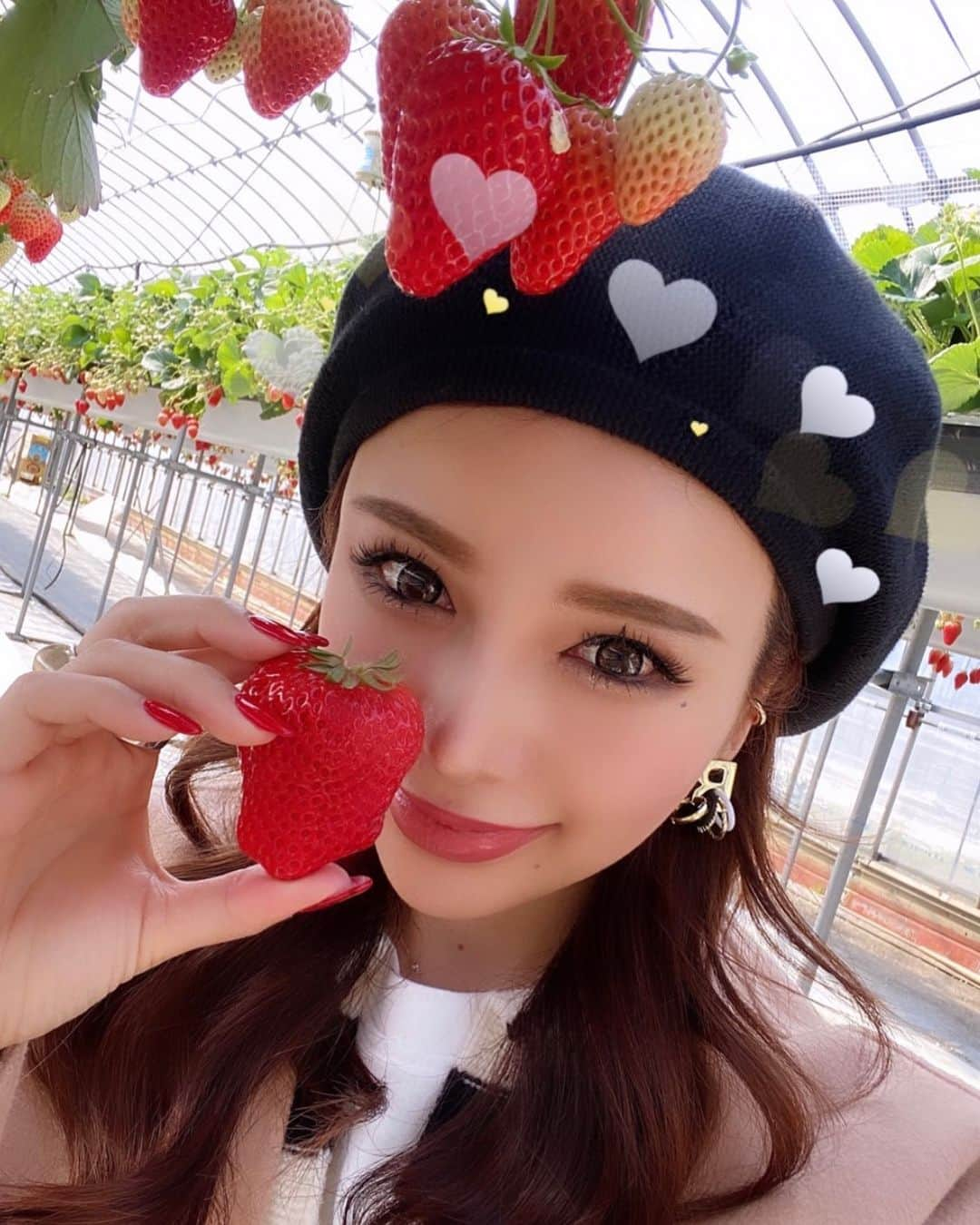 皇咲あゆのインスタグラム：「、 みなさま、素敵な週末をお過ごし下さい❤️ ． #いちご姉さん🍓#20210227#一粒万倍日#満月🌕」