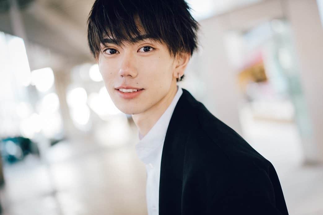樋口晃平のインスタグラム：「恋とオオカミには騙されない  明日22.00〜第3話です！！  是非見てください☺︎☺︎  . . . . #恋とオオカミには騙されない #恋とオオカミ #メンズモデル#メンズファッション#instagram #instalike #instadaily #instapic #樋口晃平」