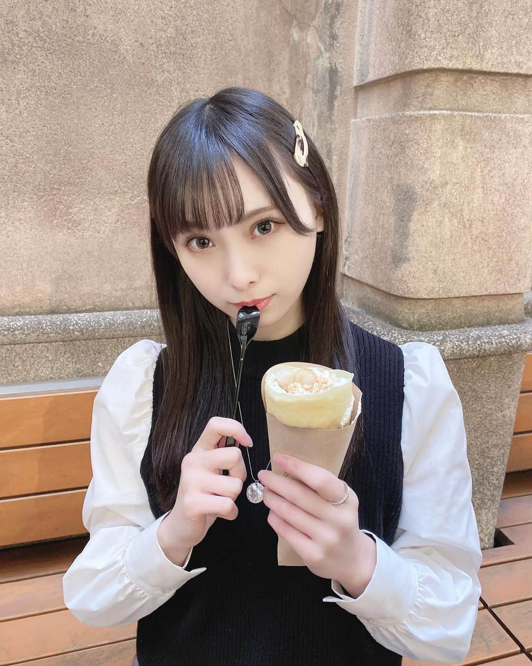 梅山恋和さんのインスタグラム写真 - (梅山恋和Instagram)「☁️  しらたまクレープ 一緒に食べよっ❤︎  #白玉#クレープ#ホットミルク #ニコニコ#おもち映え」2月27日 21時20分 - cocona_umeyama