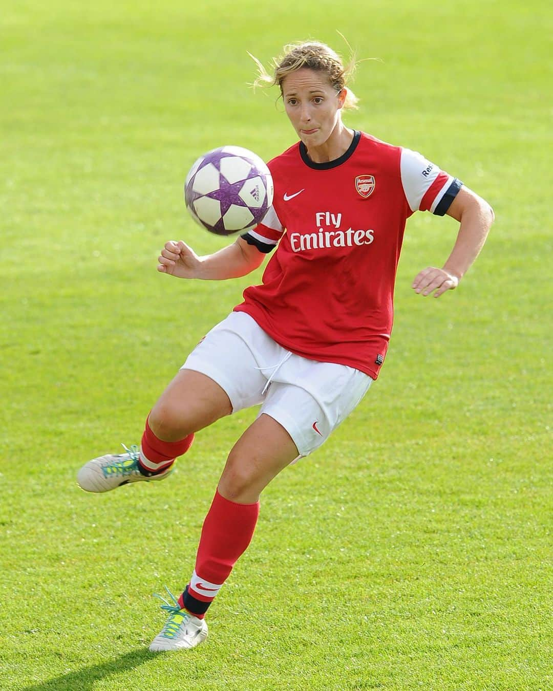 Arsenal Ladiesさんのインスタグラム写真 - (Arsenal LadiesInstagram)「Happy birthday to former Gunner, Yvonne Tracy! 🎂  139 appearances. 8 goals.   #OnceAGooner ☺️」2月27日 21時25分 - arsenalwfc